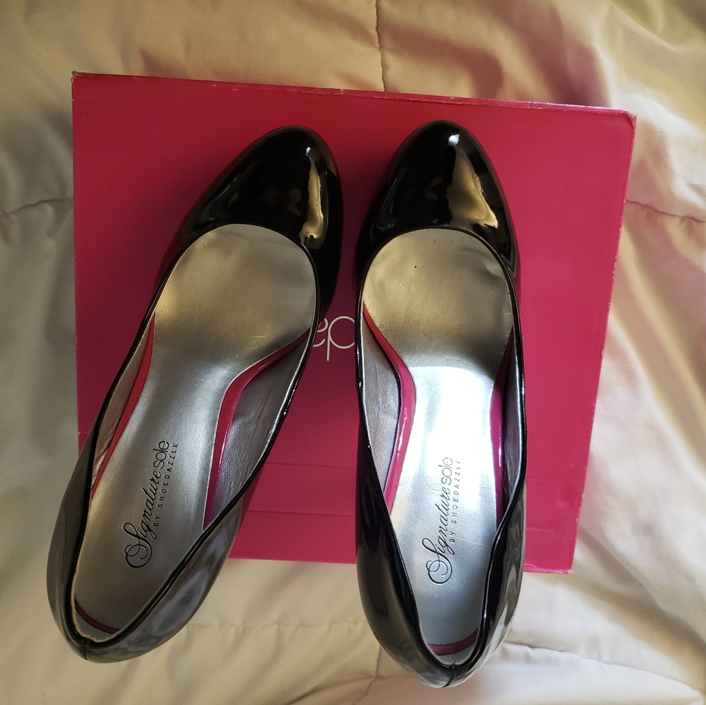 Shoe Dazzle Signature Sole Stilettos